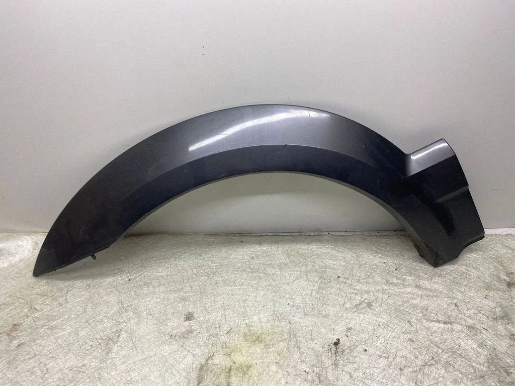 Fender trim (molding) 877113E001