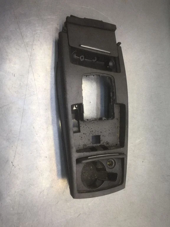 Muu keskkonsooli (tunneli) osa – Audi A6 Allroad C6 (2006-2011)