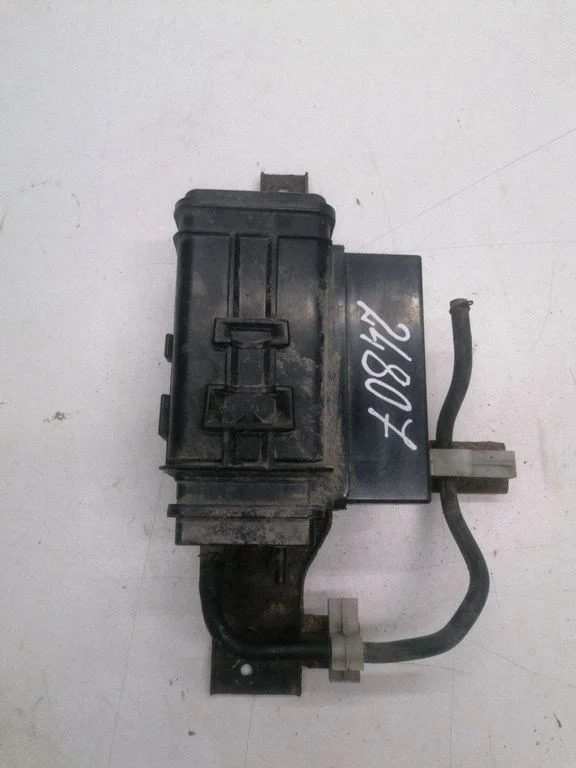 Active carbon filter fuel vapour canister F6690