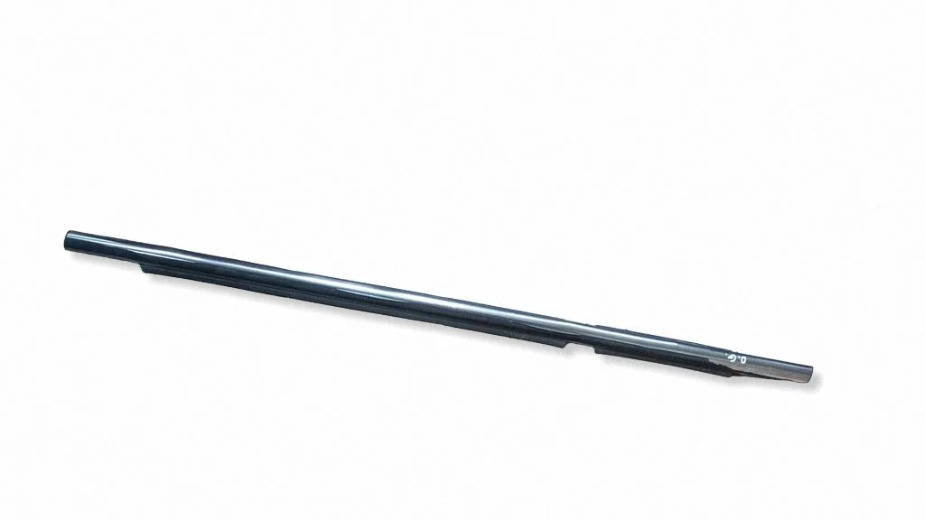 Rear door glass trim molding – right