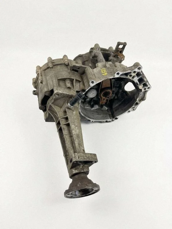 Mechaninė 5 pavarų dėžė