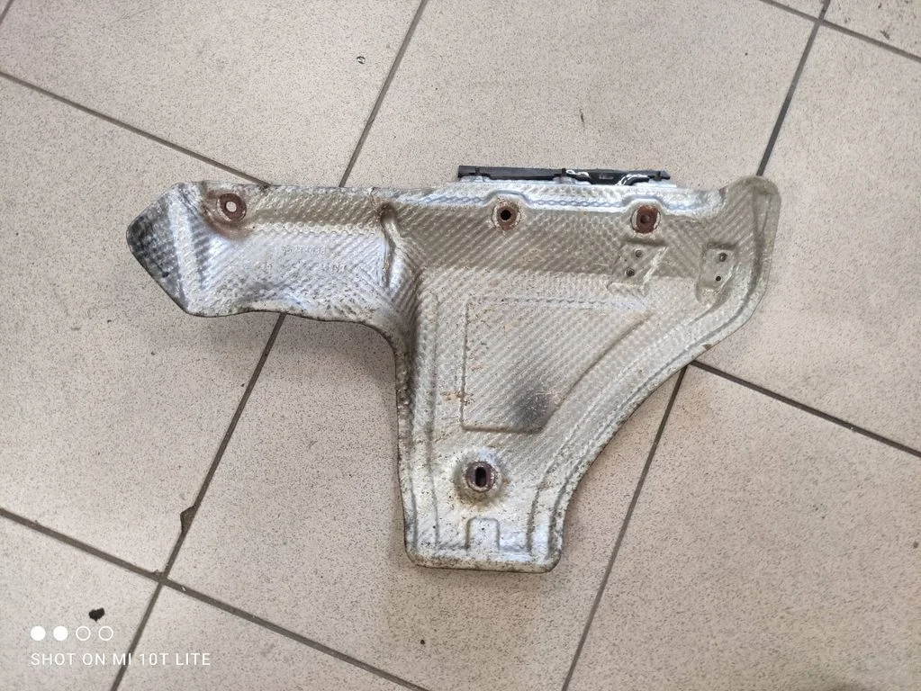 Exhaust heat shield 55243088