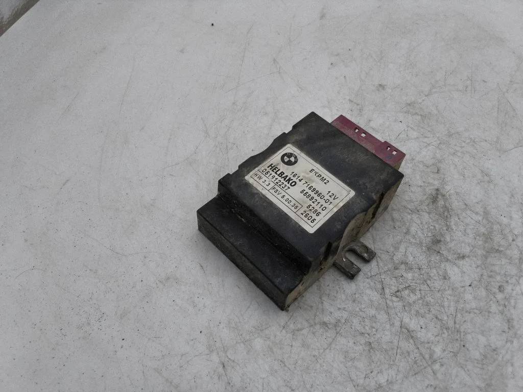 Degvielas sūkņa vadības bloks 55892110