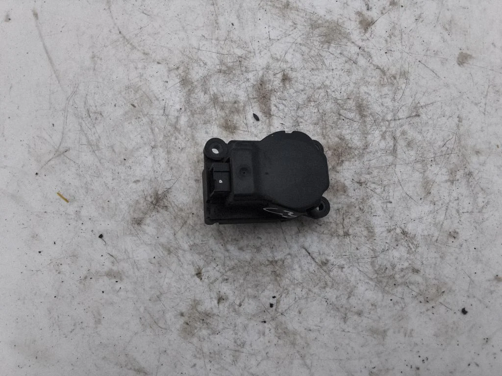 Gaisa aizvara motoriņš/aktuators F663746XC