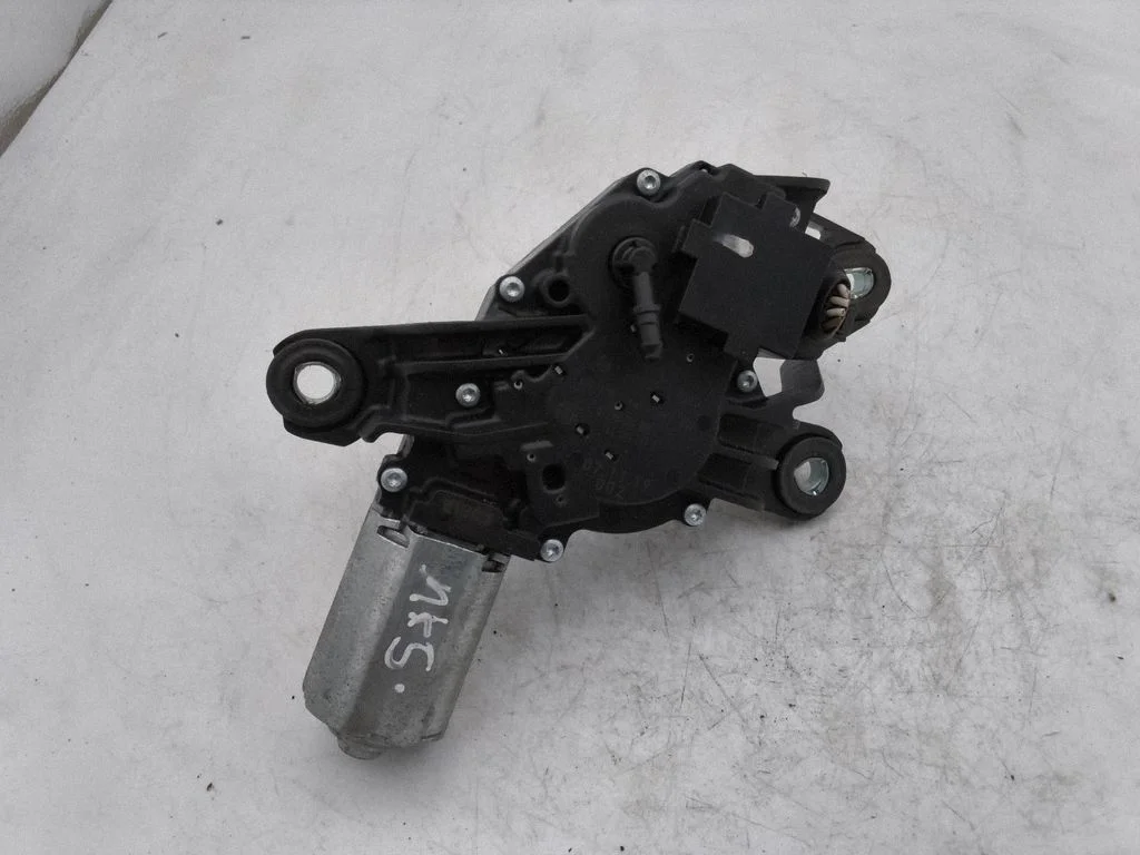 Aizmugurējā stikla tīrītāja motoriņš 1K6955711C