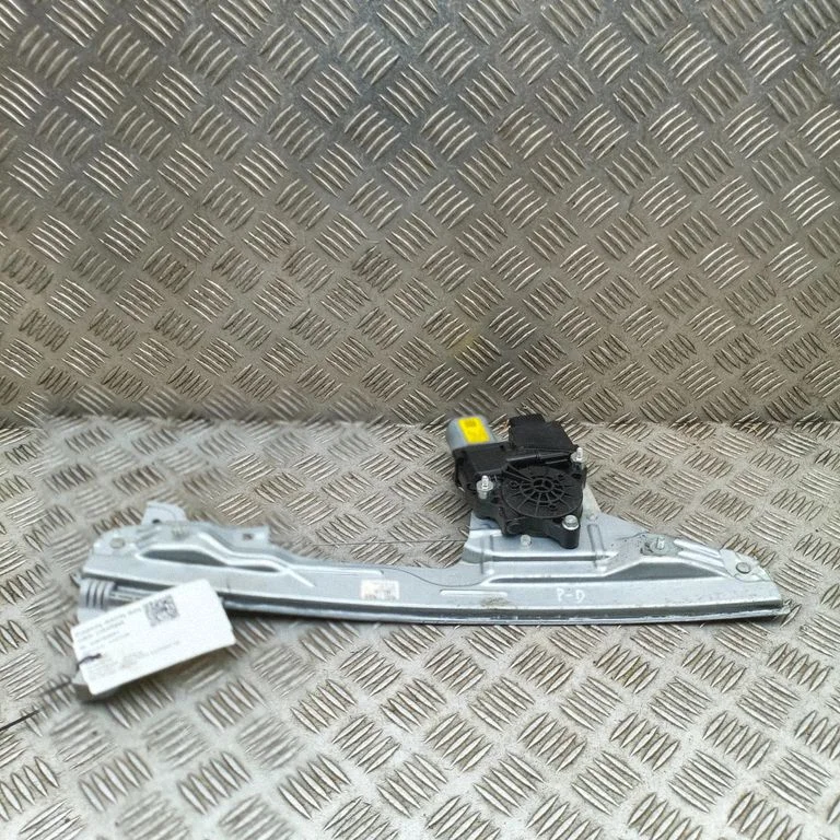 Front door window regulator with motor – Hyundai Kona I (2017-2023)