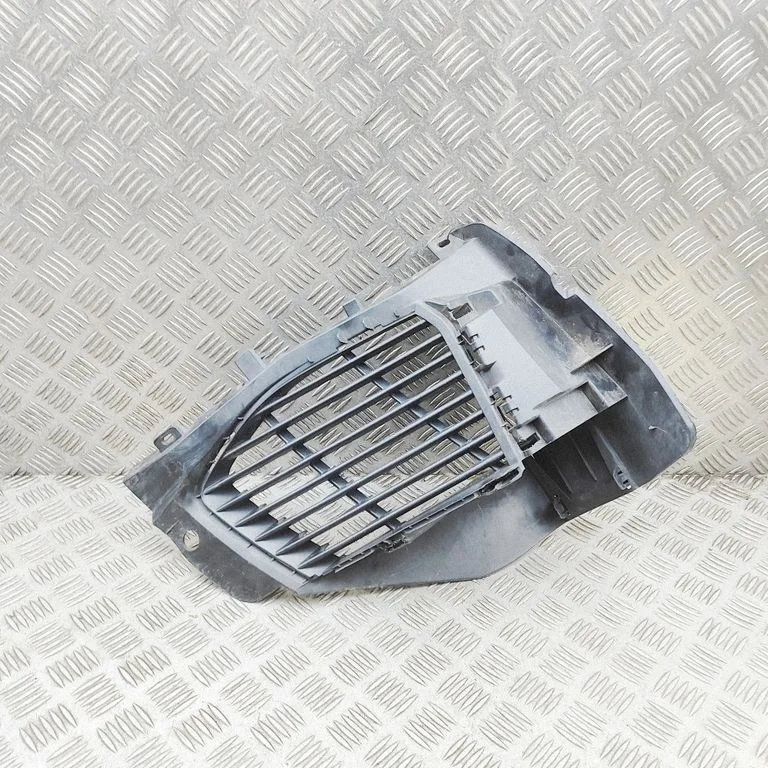 Atrapa przednia (grill) AA37938073