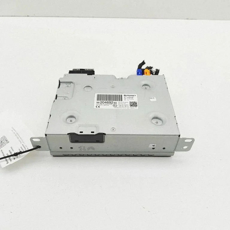 Radio, odtwarzacz CD/DVD, nawigacja A3C0501850001