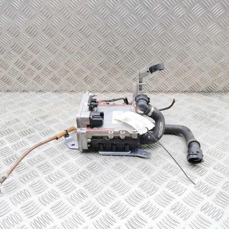 Hibrido/ elektromobilio akumuliatorius aušintuvas (ventiliatorius)