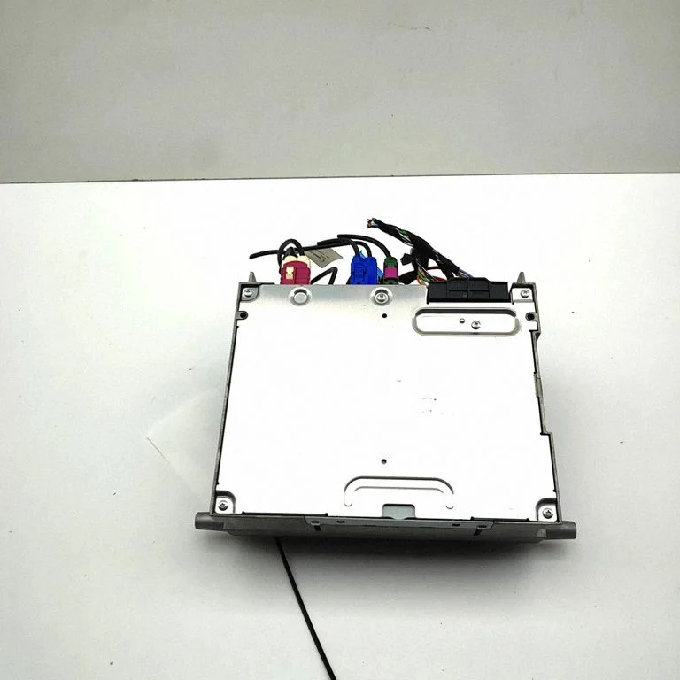 Radio/CD/DVD/GPS head unit A2139011511
