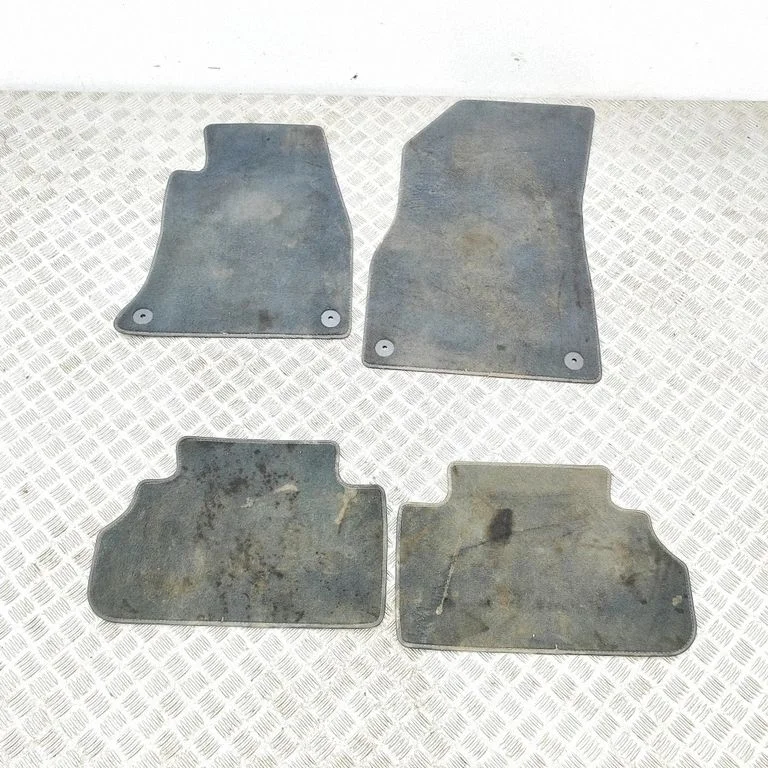 Paklājiņu komplekts 80A86445B