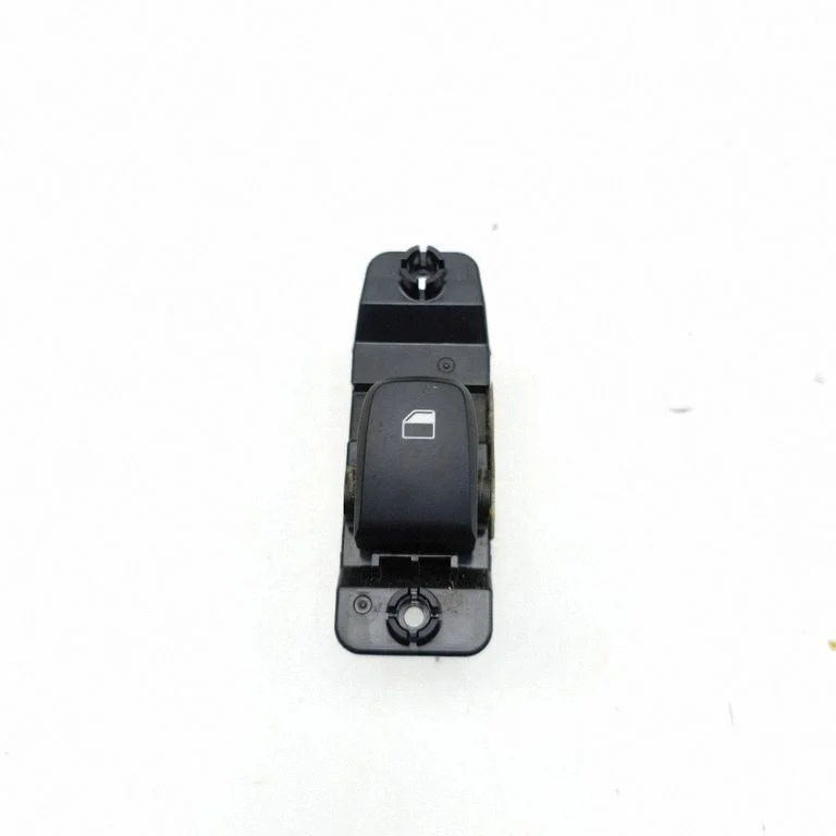 Electric window control switch – Hyundai Kona I (2017-2023)