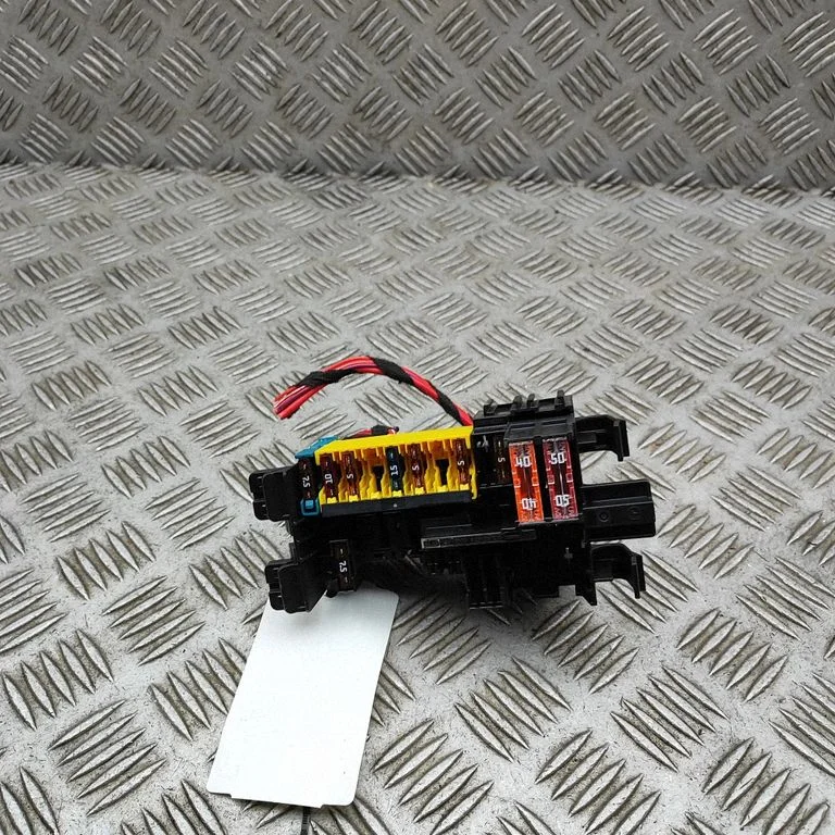 Kaitsmekarp (komplekt) – Mercedes-Benz C-klass W205 (2014-2021)