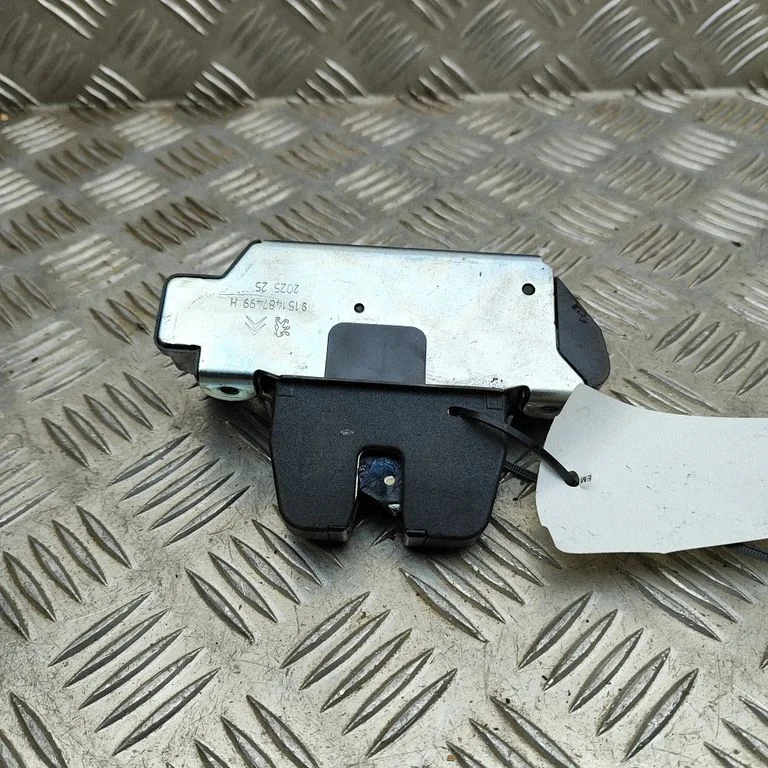 Zamek klapy bagażnika – Fiat 600 (2023-)
