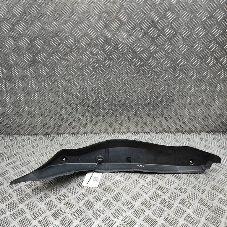 Fender end trim A2058890025
