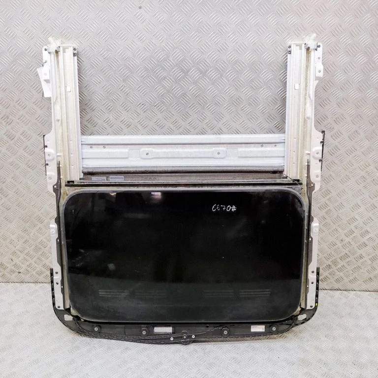 Katuseluugi komplekt A2059003749