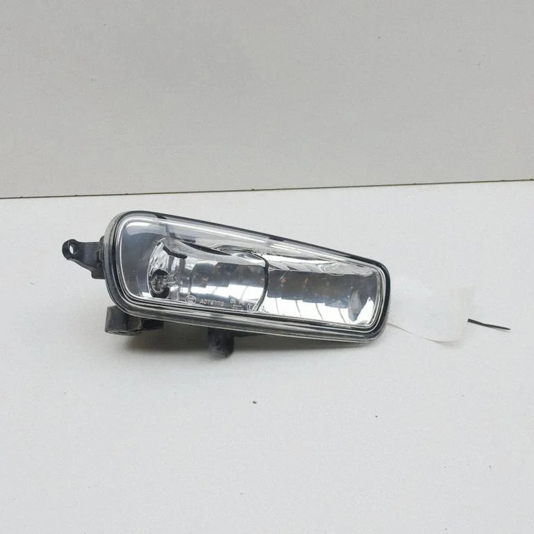 Halogen przedni F1EB15A254AB