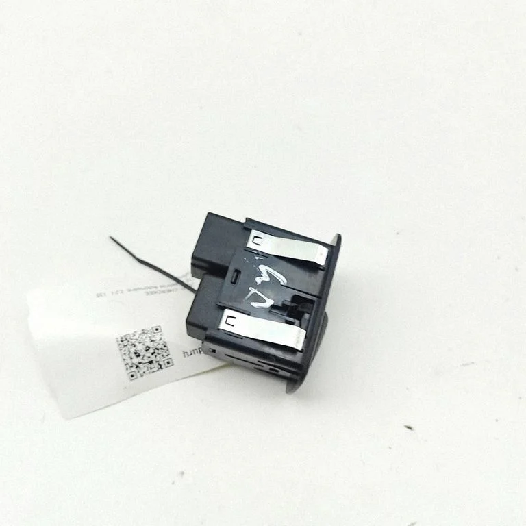 Elektrisko logu slēdzis 68214156AB