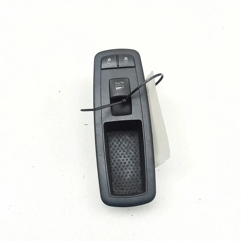 Electric window control switch – Jeep Cherokee KL (2013-2023)