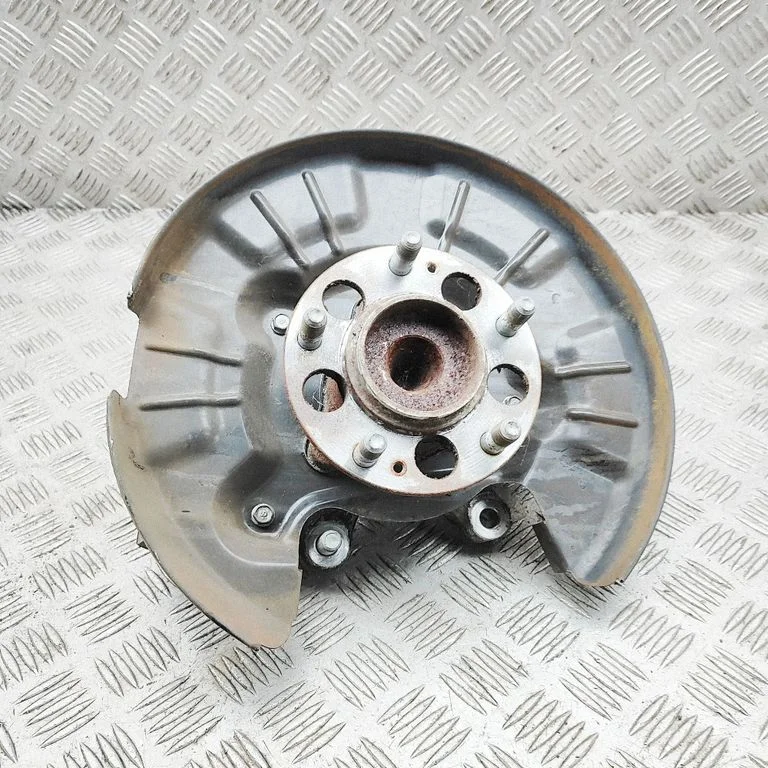 Tagumine rumm – KIA Niro (2016-2022)
