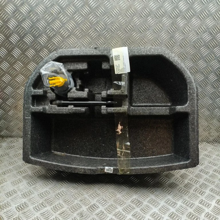 Tööriistakomplekt 52932AA300