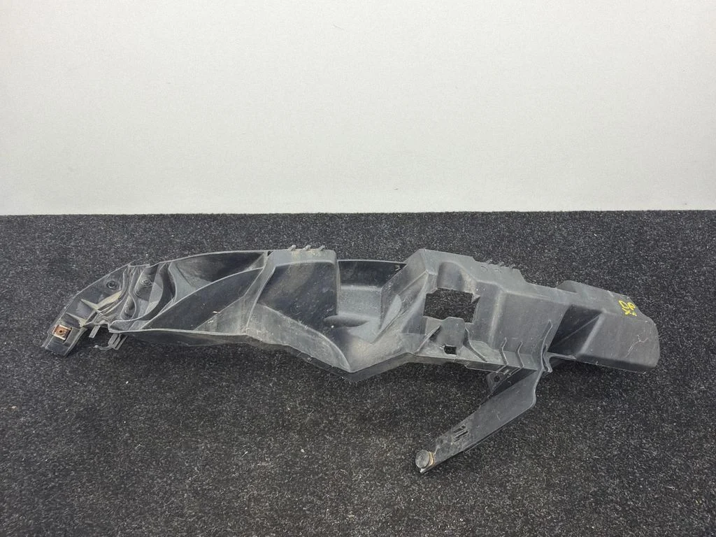 Esitule kinnitusklamber – BMW X1 E84 (2009-2015)