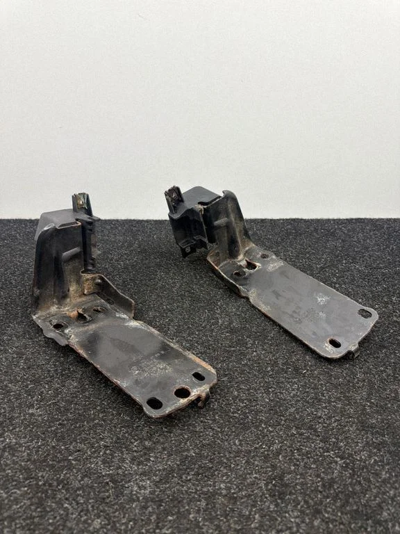 Radiaatori kinnitusklamber – BMW X1 E84 (2009-2015)