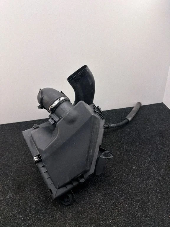 Air filter box – BMW X1 E84 (2009-2015)