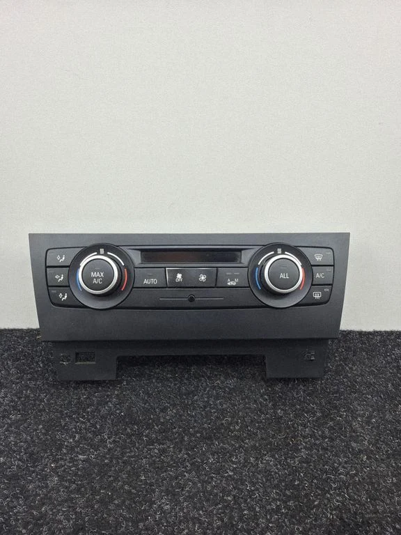 Kliimaseadme/kütte juhtplokk (salongis) – BMW X1 E84 (2009-2015)