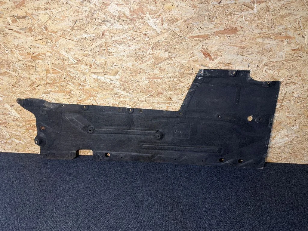 Külgmine põhjakaitse – BMW 3-seeria F30 F35 F31 (2012-2018)