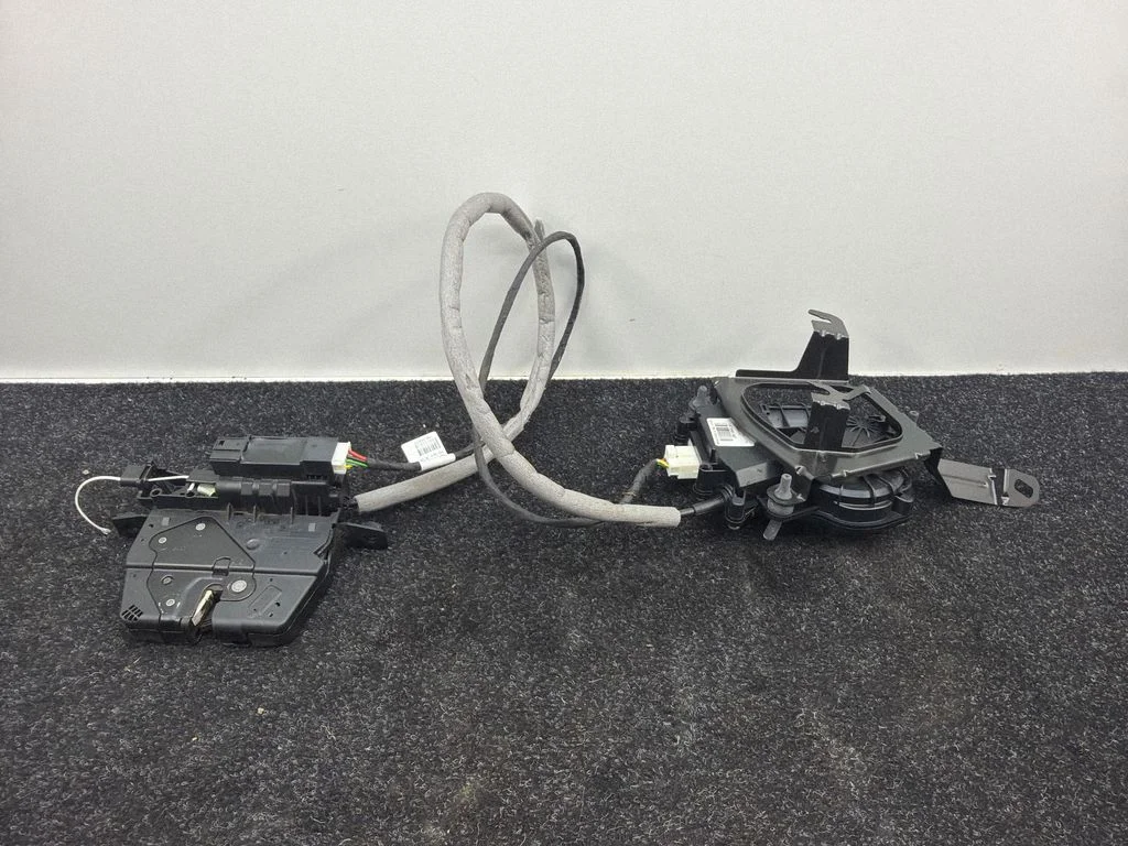 Tailgate/trunk/boot lock/catch/latch – BMW 3 Series F30 F35 F31 (2012-2018)