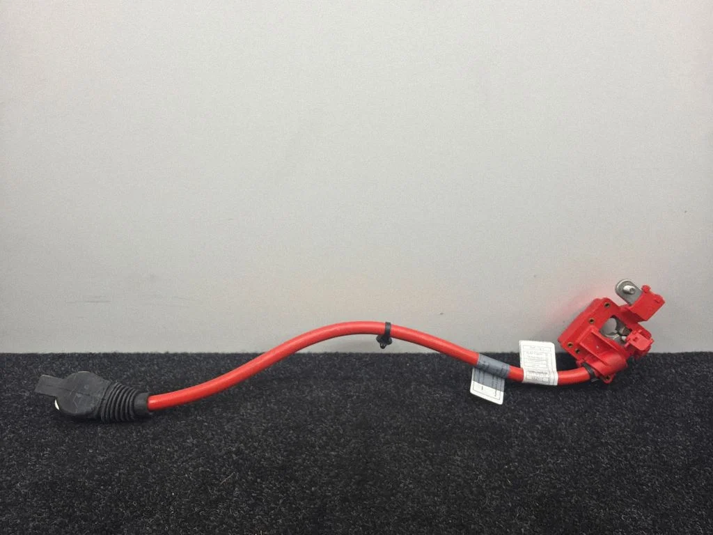 Positive cable (battery) – BMW 6 Series F06 Gran coupe (2012-2018)