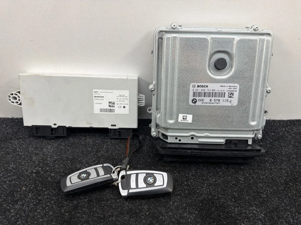 Engine ECU kit and lock set 8578115