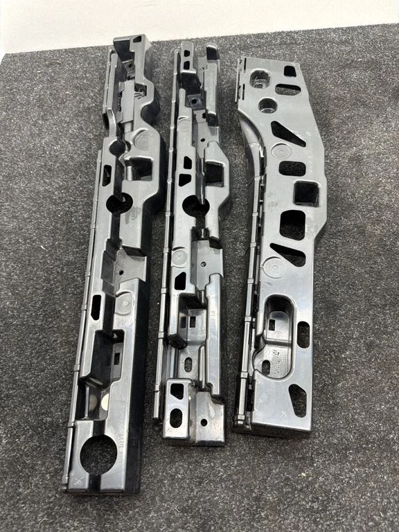 Sill supporting ledge 7387347