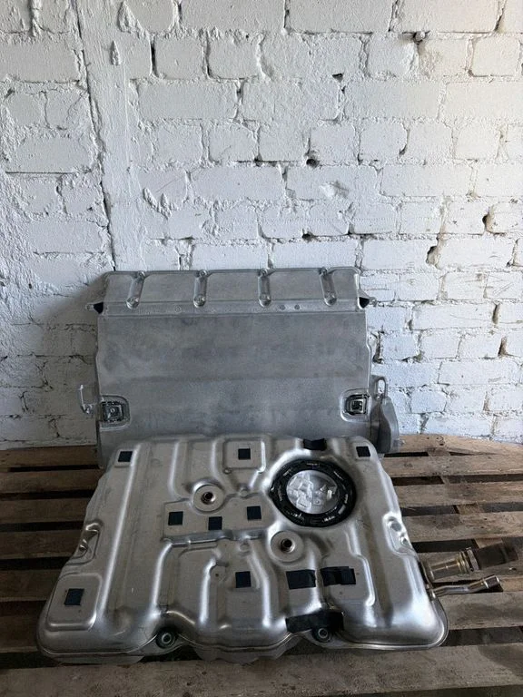 Fuel tank 7488708