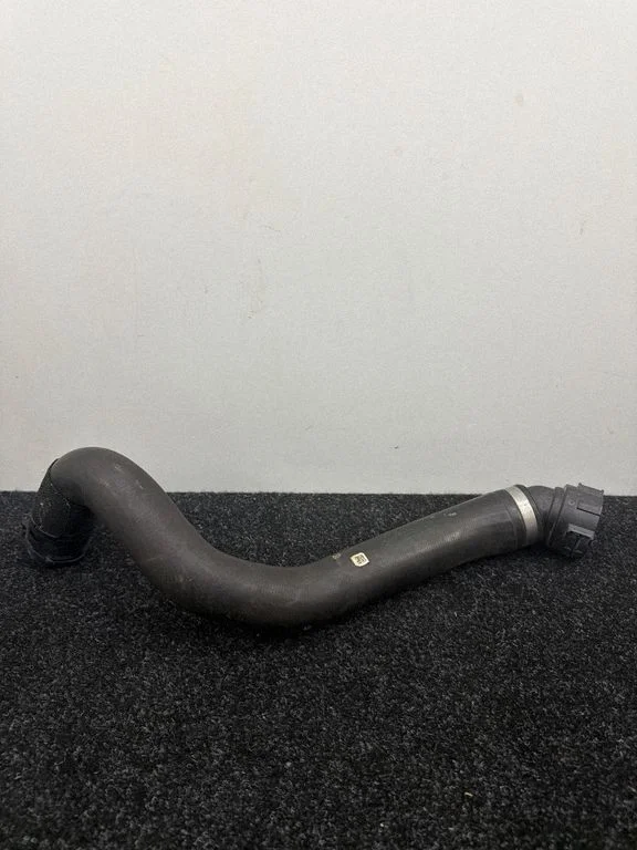 Engine coolant pipe/hose 8602603