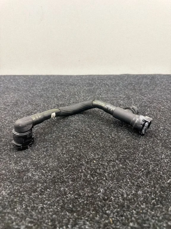 Engine coolant pipe/hose 8602612