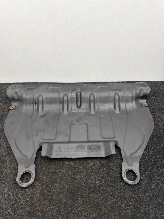 Engine splash shield/under tray 6850067