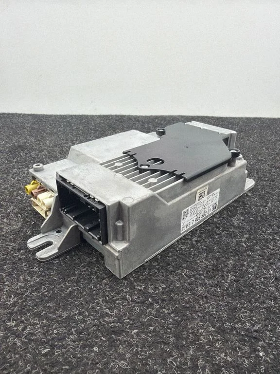 Audio HiFi garso valdymo blokas