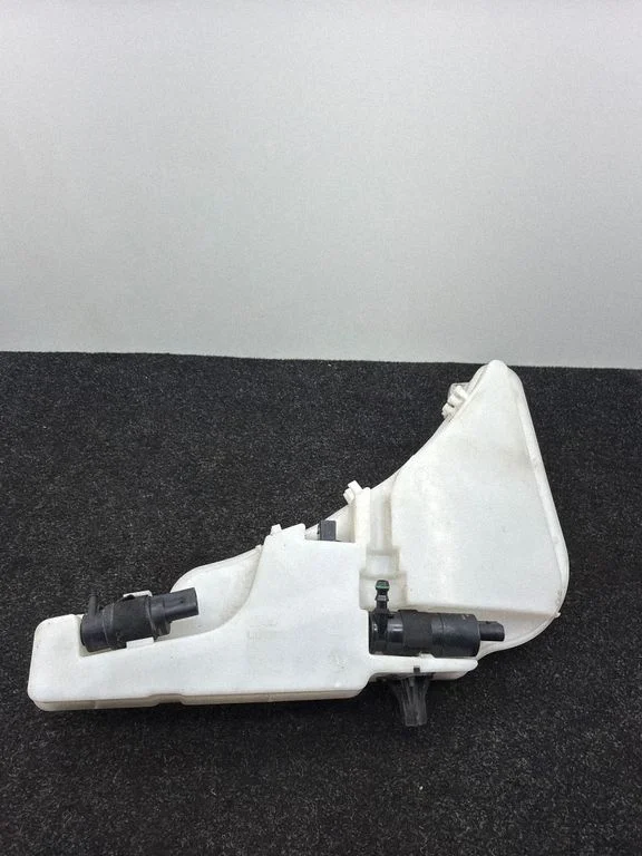 Windshield washer fluid reservoir/tank – Audi A7 S7 4G (2011-2017)
