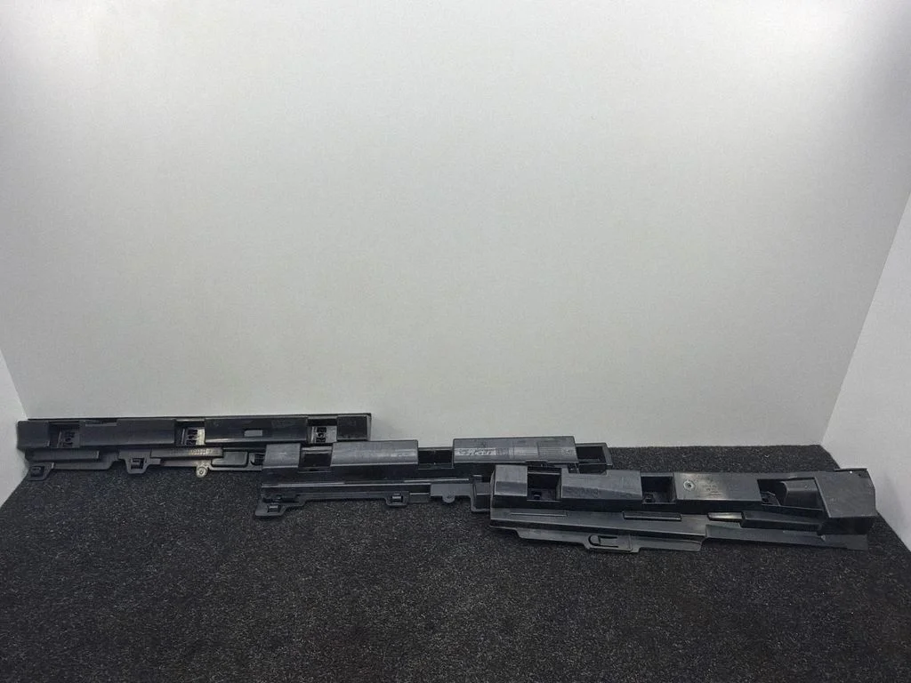 Sill supporting ledge 7256915