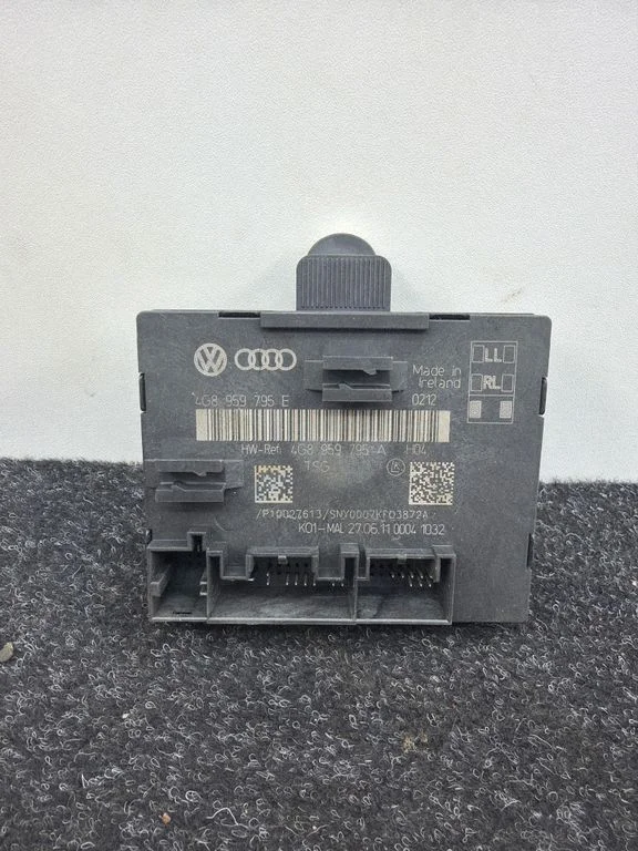 Ukseelektroonika juhtplokk 4G8959795E