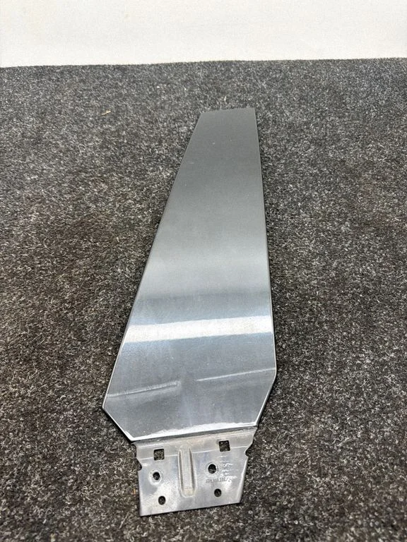 (B) piilari kate (ülemine) – Audi A7 S7 4G (2011-2017)