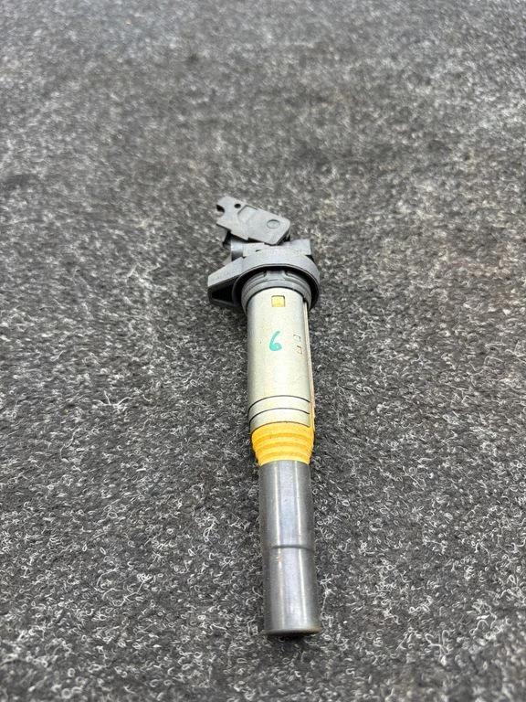 High voltage ignition coil 8616153