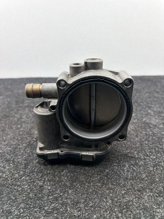 Throttle valve 7597871