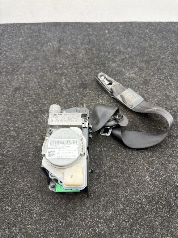 Front seatbelt – Audi A7 S7 4G (2011-2017)