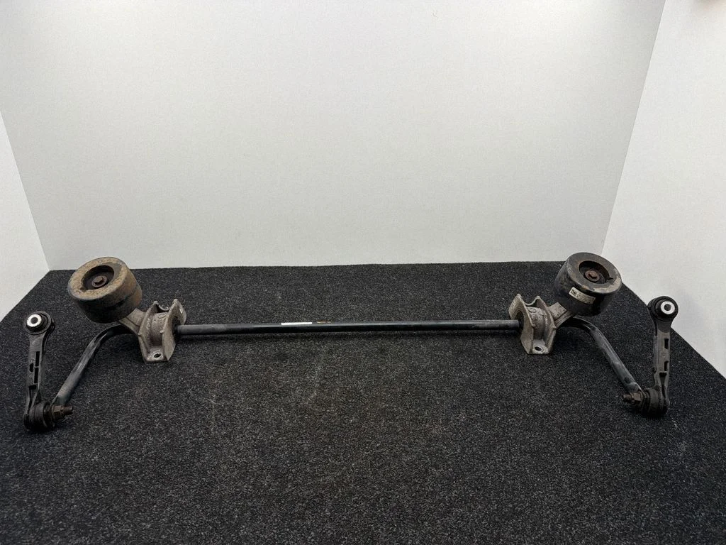 Tagumine stabilisaator 6861455