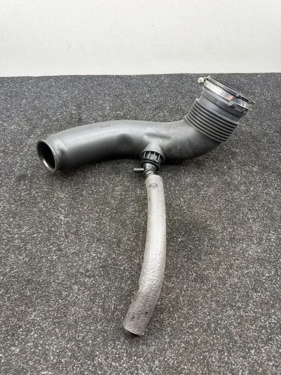 Turbo õhu sisselasketoru/ -voolik – BMW 4-seeria F32 F33 (2013-2020)
