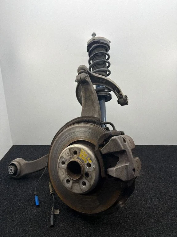 Front wheel hub spindle knuckle 6861185