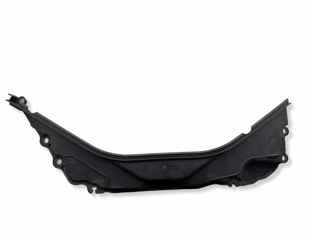 Other engine bay part 7331243